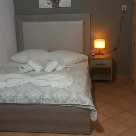 Dora Sarti Hotel Eksteriør billede